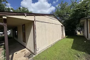 905 Euclid St, Cleburne, TX 76033 - Photo 12