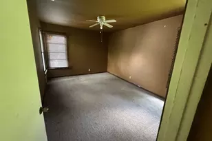 905 Euclid St, Cleburne, TX 76033 - Photo 12