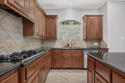 8602 Two Sisters Court, Missouri City, TX 77459 - Photo 16