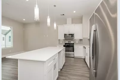 8318 Curry Road, Houston, TX 77093 - Photo 6