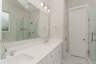 8318 Curry Rd, Houston, TX 77093 - Photo 8