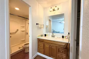 9201 Clarewood Dr, Houston, TX 77036 - Photo 10