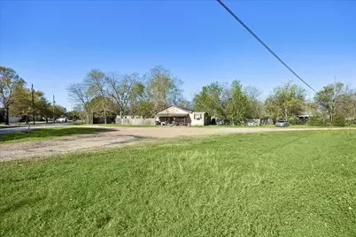 805 Frydek Road, Sealy, TX 77474 - Photo 4