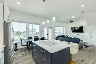 3903 Pirates Beach Blvd Ct, Galveston, TX 77554 - Photo 12