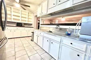 255 Frank St, Kountze, TX 77625 - Photo 6