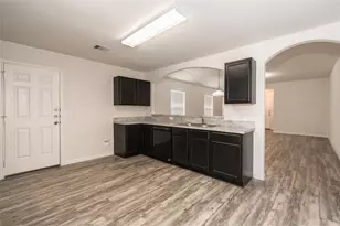 4203 Richmeadow Dr, Houston, TX 77048 - Photo 4