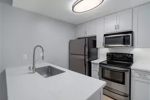 11711 Memorial Dr, Houston, TX 77024 - Photo 10