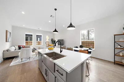 2626 W Tidwell Road #B, Houston, TX 77091 - Photo 2