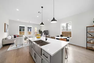 2626 W Tidwell Rd, Houston, TX 77091 - Photo 2