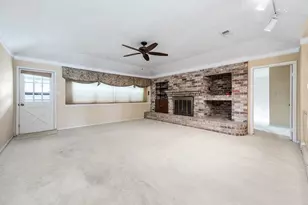 802 Voyager Dr, Houston, TX 77062 - Photo 16