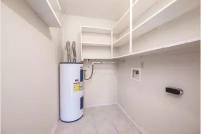 802 Voyager Drive, Houston, TX 77062 - Photo 14