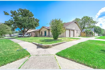 802 Voyager Drive, Houston, TX 77062 - Photo 4