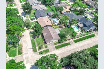 802 Voyager Drive, Houston, TX 77062 - Photo 40