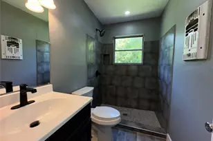8227 St Lo Rd, Houston, TX 77033 - Photo 16