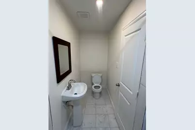 10134 Kirkglen Drive, Houston, TX 77089 - Photo 6