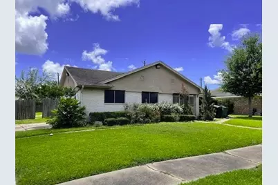 10134 Kirkglen Drive, Houston, TX 77089 - Photo 1