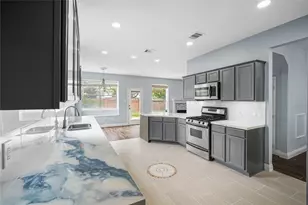 2623 Pine Shadows Dr, Sugar Land, TX 77479 - Photo 12