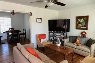 208 Oddo St, Houston, TX 77022 - Photo 2