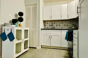 5908 Kiam St, Houston, TX 77007 - Photo 4