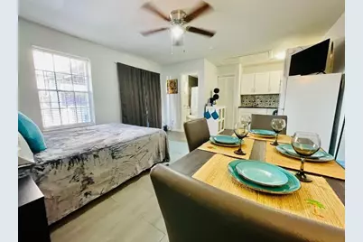 5908 Kiam Street, Houston, TX 77007 - Photo 6
