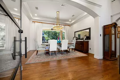 31 Lenox Hill Court, The Woodlands, TX 77382 - Photo 4