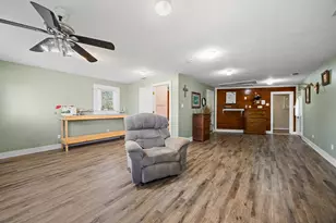 102 North St, Columbus, TX 78934 - Photo 22