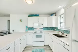 310 Parkview Rd, Surfside Beach, TX 77541 - Photo 20