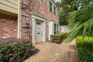 5823 Valley Forge Dr, Houston, TX 77057 - Photo 2