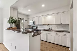 5823 Valley Forge Dr, Houston, TX 77057 - Photo 8