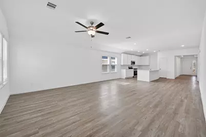 2111 Spring Hollow Drive, Baytown, TX 77521 - Photo 8