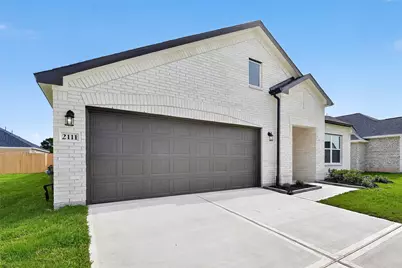 2111 Spring Hollow Drive, Baytown, TX 77521 - Photo 2