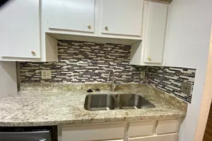 1100 Augusta Dr, Houston, TX 77057 - Photo 32
