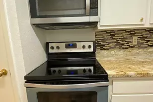 1100 Augusta Dr, Houston, TX 77057 - Photo 18