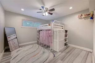 14539 Broadgreen Dr, Houston, TX 77079 - Photo 34