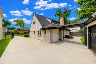14539 Broadgreen Dr, Houston, TX 77079 - Photo 4