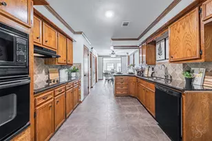 1015 Bluebonnet St, Katy, TX 77493 - Photo 12