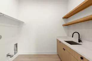 308 E 35th St, Houston, TX 77018 - Photo 28