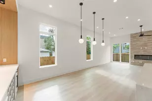 308 E 35th St, Houston, TX 77018 - Photo 10