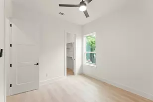 308 E 35th St, Houston, TX 77018 - Photo 22