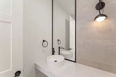 308 E 35th Street, Houston, TX 77018 - Photo 16