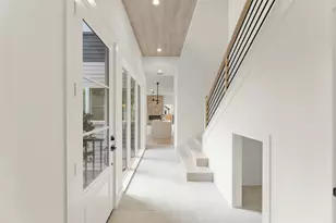 308 E 35th St, Houston, TX 77018 - Photo 12