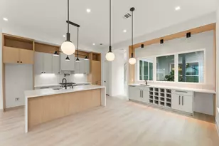 308 E 35th St, Houston, TX 77018 - Photo 4