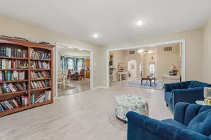 7803 Prairie St, Hitchcock, TX 77563 - Photo 4