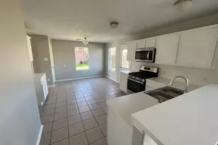 19451 Nasworthy Dr, Tomball, TX 77375 - Photo 10