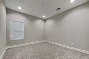 5902 Gardendale Dr, Houston, TX 77092 - Photo 10