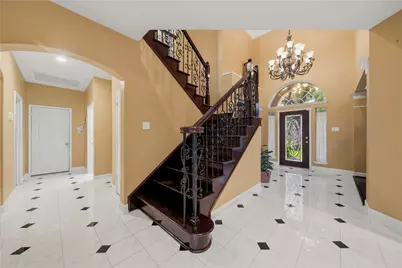 5315 April Run Court, Sugar Land, TX 77479 - Photo 8