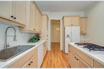 1931 Woodbury Street, Houston, TX 77030 - Photo 12