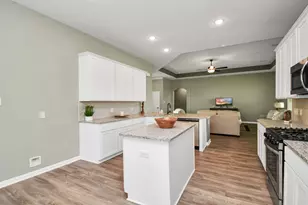 395 Hunter Rnch Wy, Dayton, TX 77535 - Photo 6