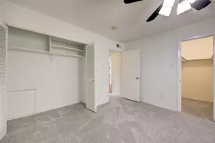 8277 Kingsbrook Rd, Houston, TX 77024 - Photo 10