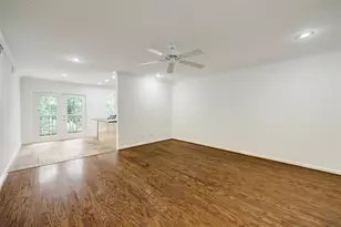 8277 Kingsbrook Rd, Houston, TX 77024 - Photo 20